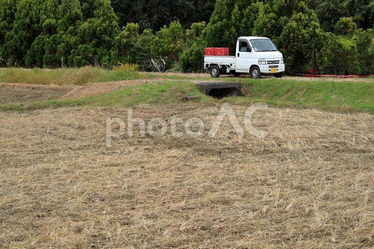 軽トラのある風景 軽トラ,軽トラック,自動車の写真素材