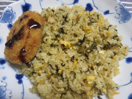 コロッケ炒飯 チャーハン,高菜,献立の写真素材