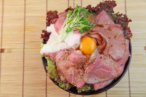 ローストビーフ丼 ローストビーフ丼 ローストビーフ丼,ローストビーフ,肉料理の写真素材
