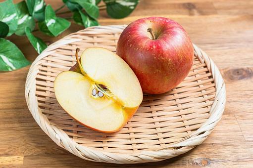 りんご 断面 (早生ふじ) りんご,早生ふじ,林檎の写真素材