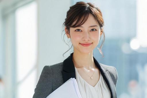 笑顔のビジネスウーマン-5の写真