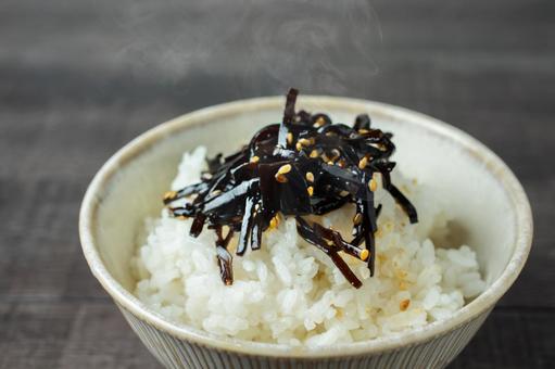 ごま昆布ごはんの寄り ごま昆布,ご飯,ごまの写真素材