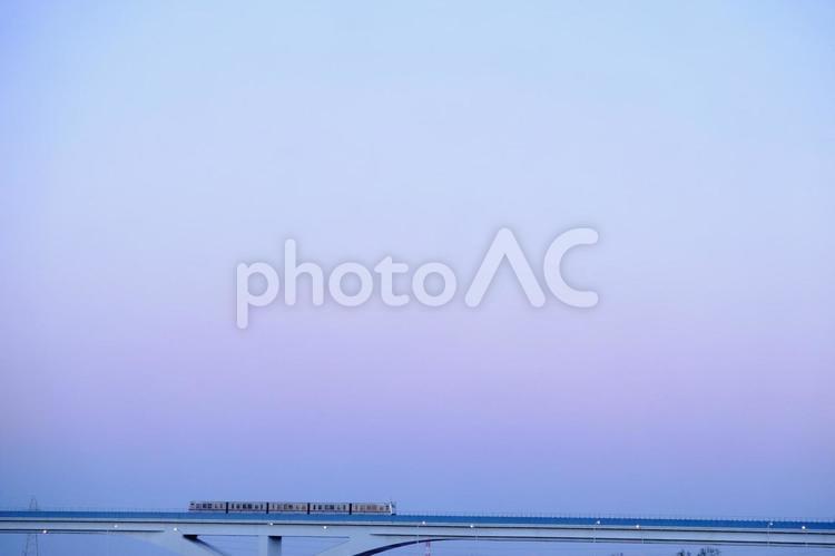 日暮里・舎人ライナー 日暮里舎人ライナー,地球影,ビーナスベルトの写真素材