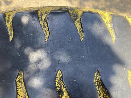 タイヤと 遊び2 タイヤと 遊び2の写真
