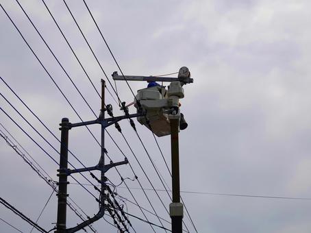 大切なライフライン・電柱 大切なライフライン・電柱 電柱,電線,ケーブルの写真素材