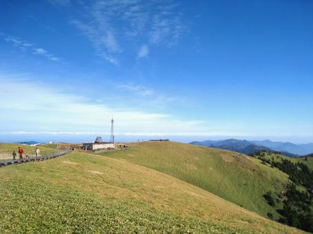 剣山の山頂台地 剣山,山頂,百名山の写真素材