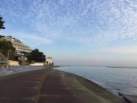 愛知県の海と空の写真