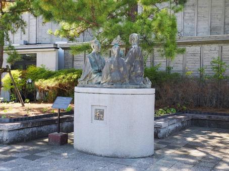 三矢の訓え(さんしのおしえ)像 三矢の訓え(さんしのおしえ)像 三矢の訓像,三矢の訓,山口県の写真素材