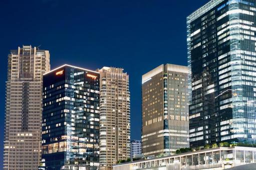 うめきたグリーンプレイスから見る夜の絶景 うめきたグリーンプレイスから見る夜の絶景の写真