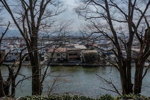 鶴ヶ城周辺の景色 鶴ヶ城,鶴ヶ城市民公園,住宅の写真素材