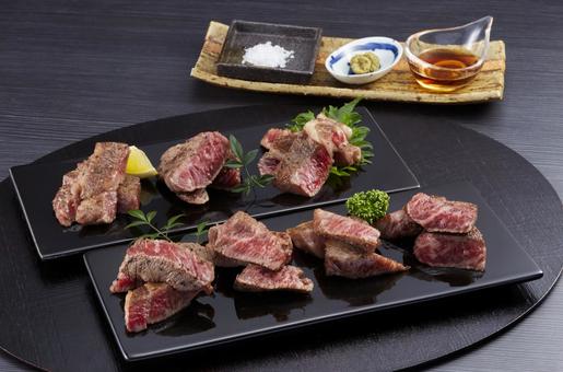 高級牛肉ステーキ 7種類の部位の食べ比べ 高級牛肉ステーキ 7種類の部位の食べ比べ ステーキ,食べ比べ,部位の写真素材