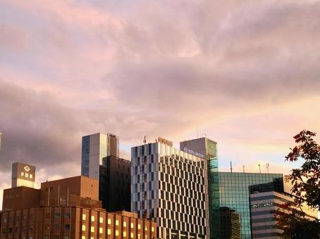 札幌駅前通　　ビルと夕空　ビジネス 北海道,札幌市,札幌駅前通りの写真素材