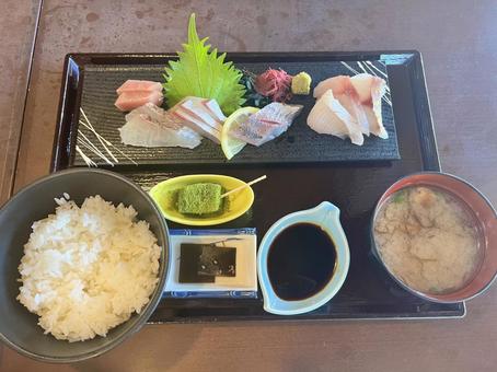 お刺身御膳 お刺身御膳の写真