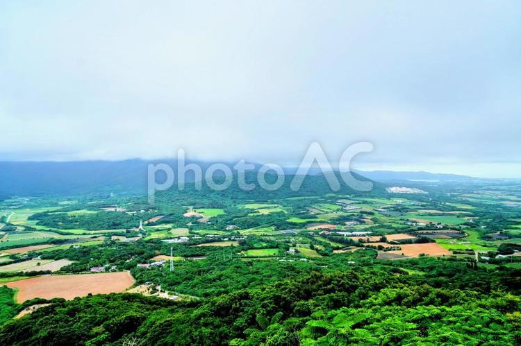 沖縄・バンナ公園から見る石垣島の景観 石垣島,バンナ公園,離島の写真素材