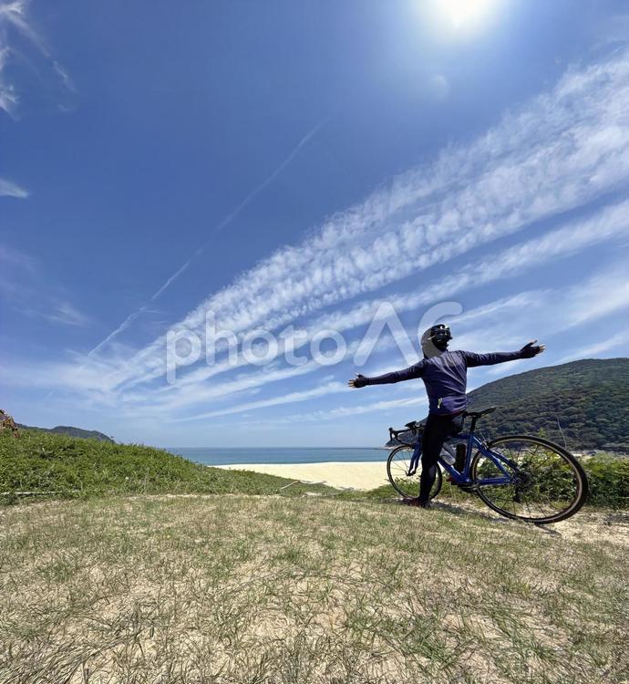 辺塚海岸_1（ロードバイク） 辺塚海岸,ビーチ,ロードバイクの写真素材