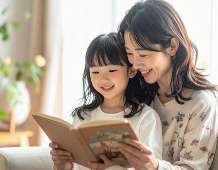 親子で読書の写真