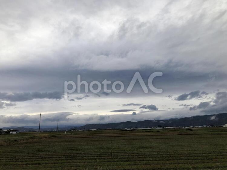 山形　田んぼ　１０月　秋　雲 山形,田んぼ,１０月の写真素材