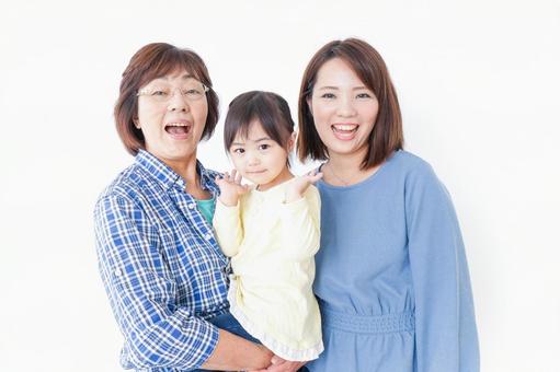 仲良しの子供と母とおばあさん 家族,ママ,美人の写真素材
