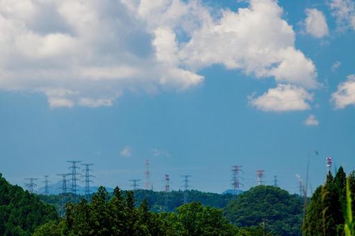 鉄塔のある風景ー夏⑴ 鉄塔のある風景ー夏⑴ 鉄塔,送電線,緑の写真素材