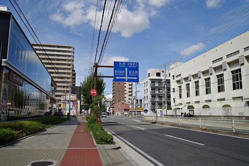 海老江交差点付近の風景 海老江交差点,道路,大阪市道九条梅田線の写真素材