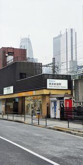 風景 新宿 西武新宿駅 風景 新宿 西武新宿駅 風景,街並み,東京の写真素材