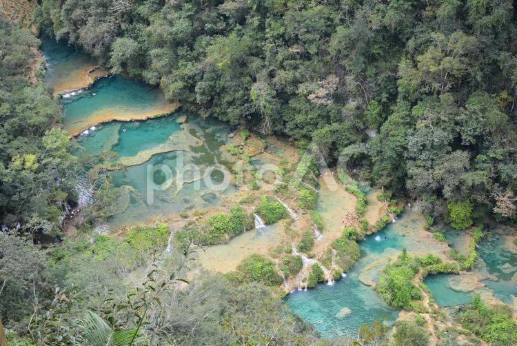 展望台から見たセムクチャンペイ 泉,川,川棚の写真素材
