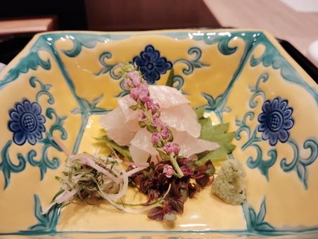 ヒラメのお造り ヒラメのお造りの写真