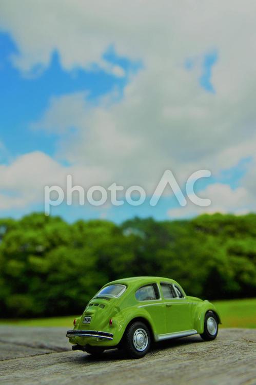 ミニチュアの車 車,青空,晴れの写真素材