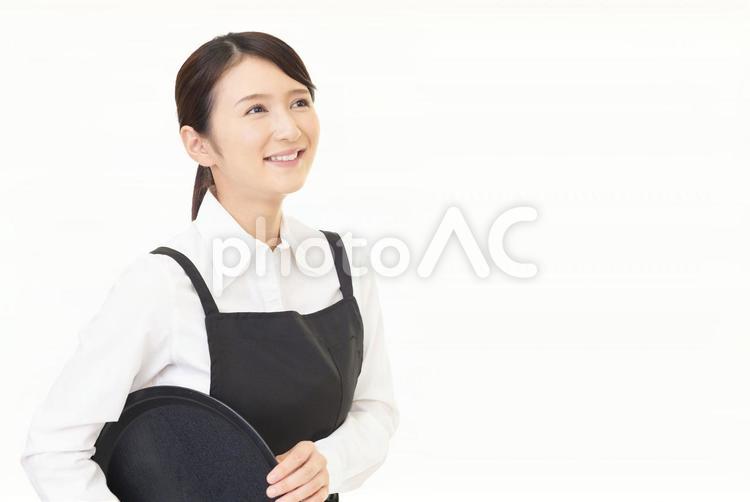 笑顔のウェイトレス 女性,女,ウェイトレスの写真素材