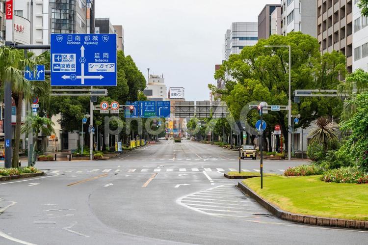 宮崎駅東口交差点 街並み,町並み,都市風景の写真素材