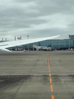 博多空港 博多空港 日本,空港,飛行機の写真素材