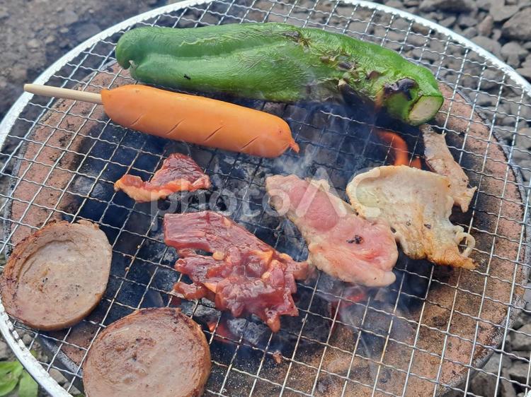 ピーマン丸ごと焼肉 夏野菜,夏,焼肉の写真素材