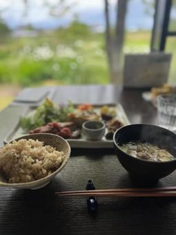 健康的な定食 健康的な定食の写真