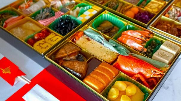 正月の華やかなおせち料理の重箱詰め合わせ おせち料理,正月,お正月の写真素材