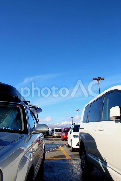 駐車場 ゲレンデ,スキー場,スノーボードの写真素材