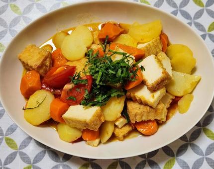 トマトと厚揚げのさっぱり煮1 トマトと厚揚げのさっぱり煮1 煮物,オレンジ,美味しいの写真素材