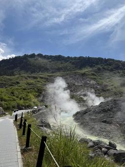 温泉が沸いている1 温泉,地熱,地獄谷の写真素材
