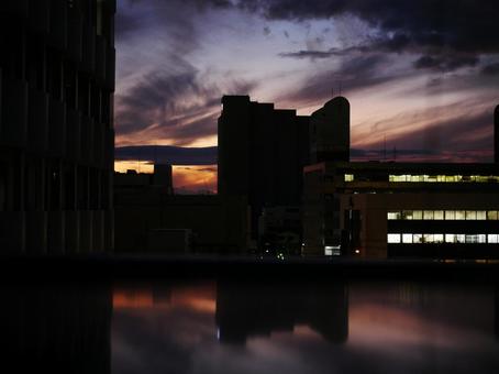 闇夜の夕焼けと反射2 闇夜の夕焼けと反射2の写真