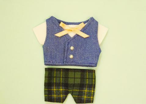 ぬい服 デニムベスト&緑チェックパンツ ぬい服 デニムベスト&緑チェックパンツの写真