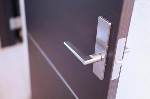 開いた部屋のドア ドア,部屋,ドアノブの写真素材