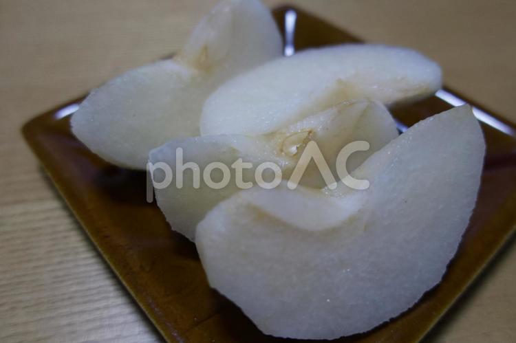 旬の果物　梨皮剥き〔アップ〕 梨,旬の果物,果物の写真素材