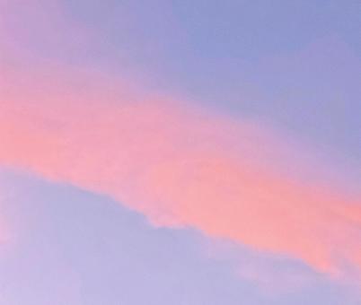 夏の淡い夕空のテクスチャ 夏の淡い夕空のテクスチャの写真