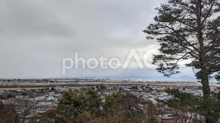 新津 山,新津,誰もいないの写真素材
