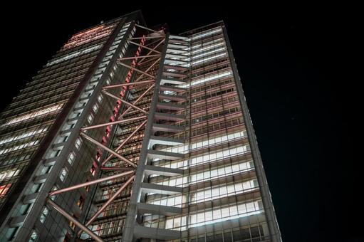 新宿のモダンビル構造 新宿のモダンビル構造 高層ビル,モダン建築,鉄骨構造の写真素材