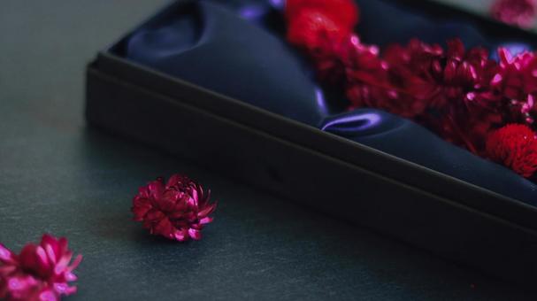 Photo, thousands of red, helichrysum, dried flower, 