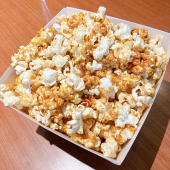 キャラメルポップコーン ポップコーン,キャラメル,映画の写真素材