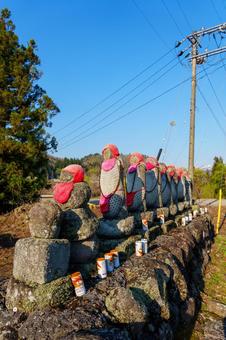 250426西大滝ダムの六地蔵 250426西大滝ダムの六地蔵の写真