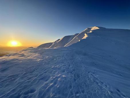 荒島山ご来光 荒島山,百名山,日本百名山の写真素材