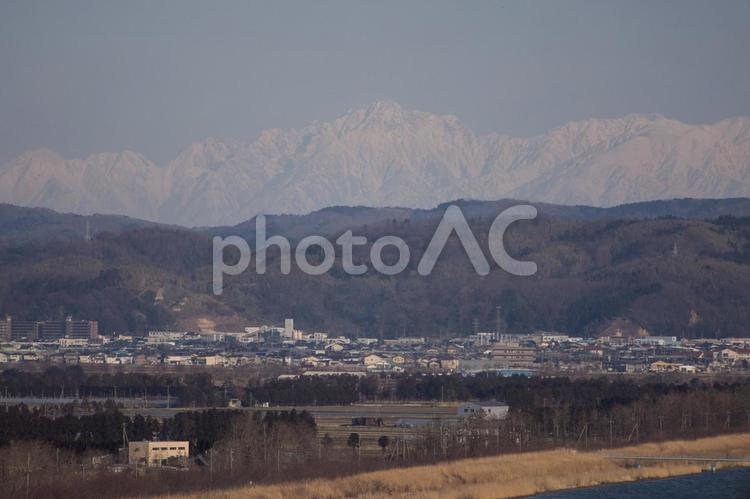 内灘から見る剱岳 剱岳,北アルプス,望遠の写真素材