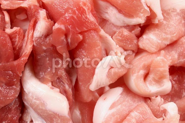 豚モモ切り落とし1 背景,肉,豚の写真素材